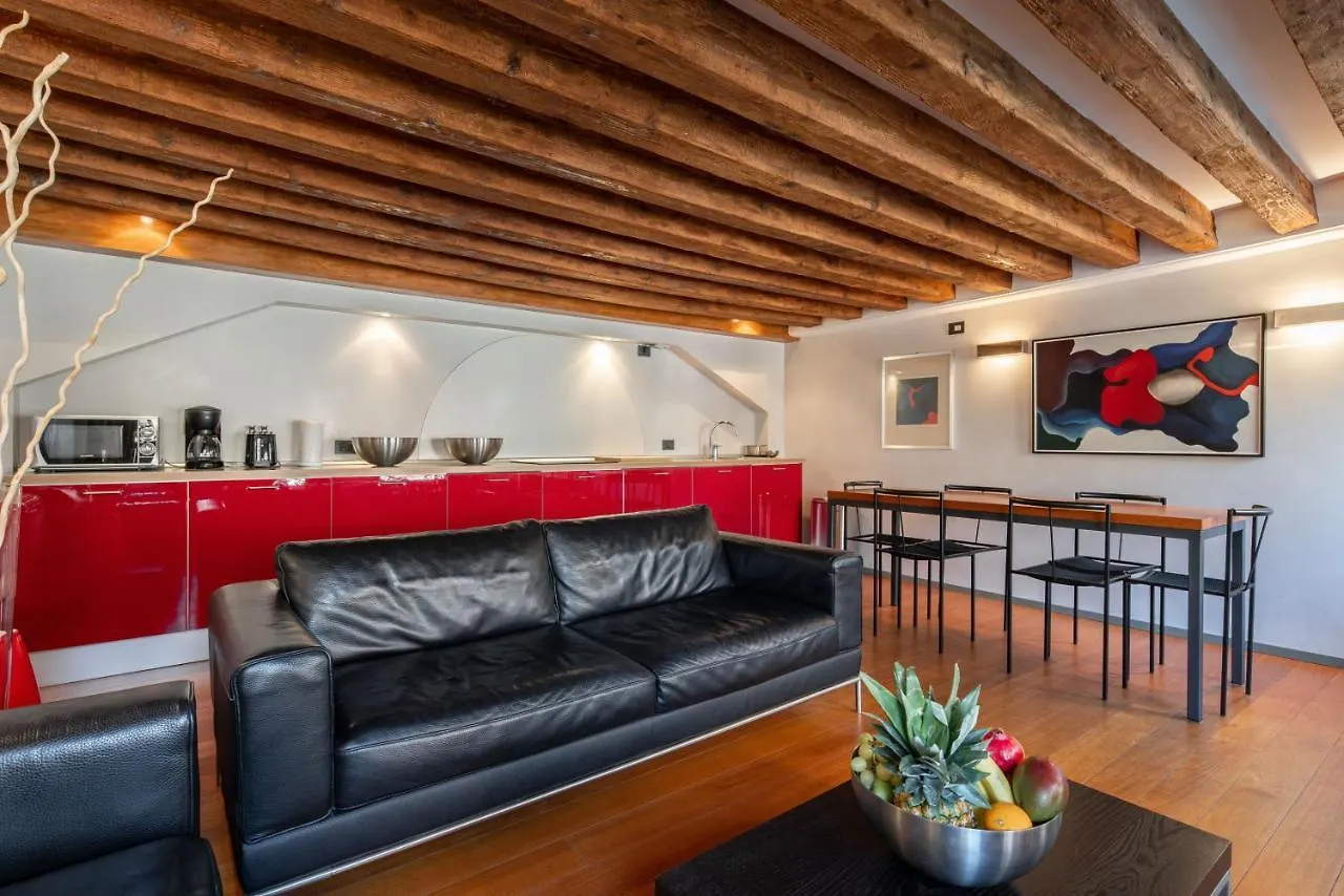 Apartamento Ve.N.I.Ce Cera San Moise Venecia 0*,  Italia
